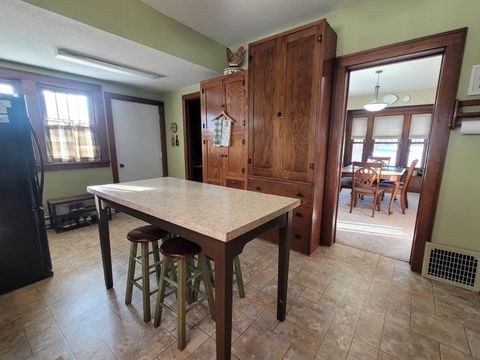 Tiny photo for 702 7th St, Sheldon, IA 51201 (MLS # 831689)