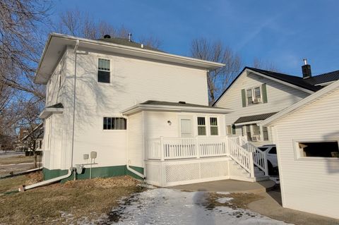 Tiny photo for 702 7th St, Sheldon, IA 51201 (MLS # 831689)