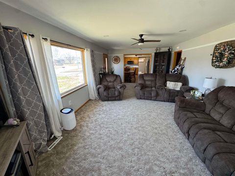 Tiny photo for 204 Iowa Ave SW Ave, Orange City, IA 51041 (MLS # 832275)