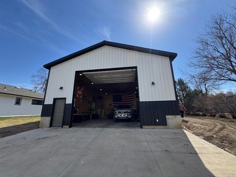 Tiny photo for 204 Iowa Ave SW Ave, Orange City, IA 51041 (MLS # 832275)