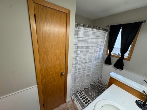 Tiny photo for 204 Iowa Ave SW Ave, Orange City, IA 51041 (MLS # 832275)