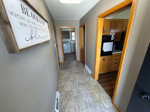 Tiny photo for 204 Iowa Ave SW Ave, Orange City, IA 51041 (MLS # 832275)