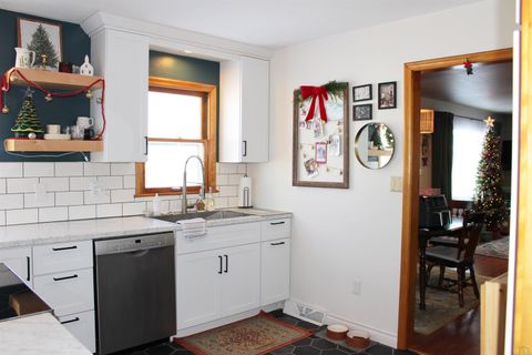 Tiny photo for 1005 Grant St, Boyden, IA 51234 (MLS # 831245)