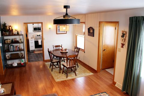 Tiny photo for 1005 Grant St, Boyden, IA 51234 (MLS # 831245)