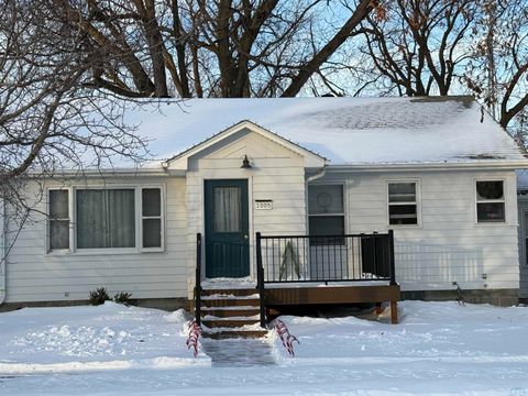 Tiny photo for 1005 Grant St, Boyden, IA 51234 (MLS # 831245)