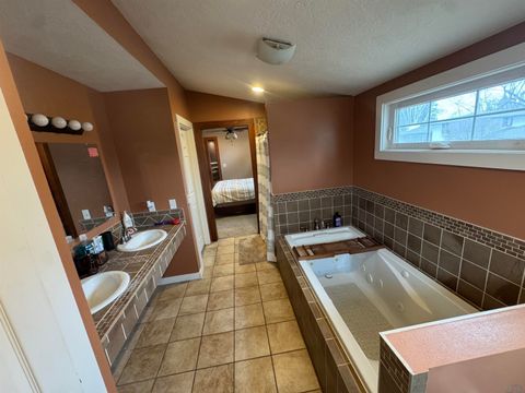 Tiny photo for 128 Boston Ave SE Ave, Orange City, IA 51041 (MLS # 831983)