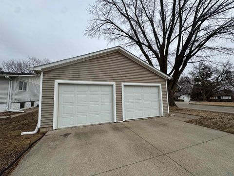 Tiny photo for 128 Boston Ave SE Ave, Orange City, IA 51041 (MLS # 831983)