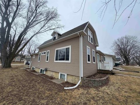 Tiny photo for 128 Boston Ave SE Ave, Orange City, IA 51041 (MLS # 831983)