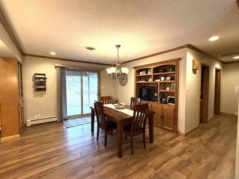 Tiny photo for 1200 Kahler Court, Sheldon, IA 51201 (MLS # 831721)