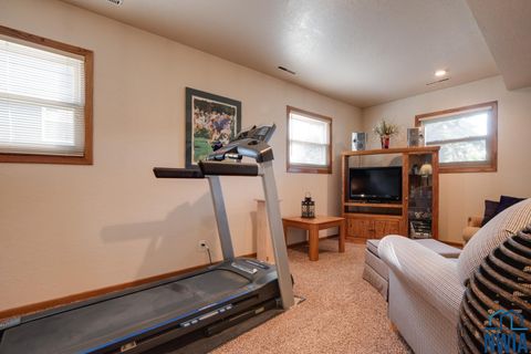 Tiny photo for 208 Iowa Ave NW Ave, Orange City, IA 51041 (MLS # 831011)