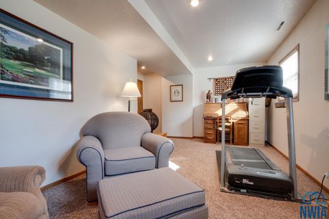 Tiny photo for 208 Iowa Ave NW Ave, Orange City, IA 51041 (MLS # 831011)