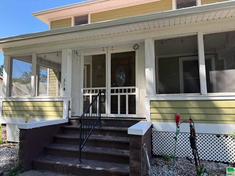 Tiny photo for 314 3rd St, Maurice, IA 51036 (MLS # 830045)