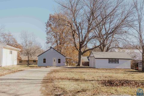 Tiny photo for 122 1st Ave SE Ave, Sioux Center, IA 51250 (MLS # 831079)