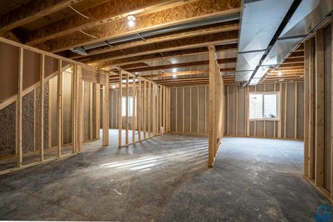 Tiny photo for 708 17th St SE, Orange City, IA 51041 (MLS # 828497)