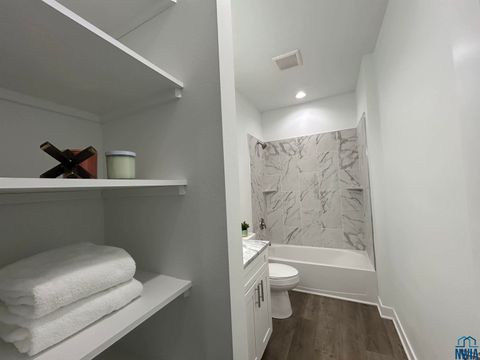 Tiny photo for 708 17th St SE, Orange City, IA 51041 (MLS # 828497)