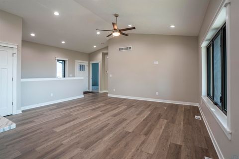 Tiny photo for 708 17th St SE, Orange City, IA 51041 (MLS # 828497)