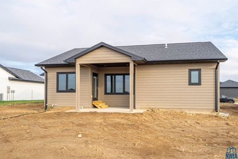 Tiny photo for 708 17th St SE, Orange City, IA 51041 (MLS # 828497)