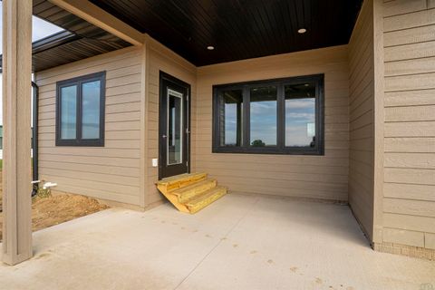 Tiny photo for 708 17th St SE, Orange City, IA 51041 (MLS # 828497)