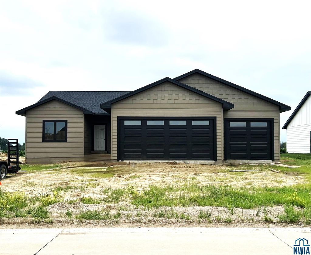 Photo of 708 17th St SE, Orange City, IA 51041 (MLS # 828497)