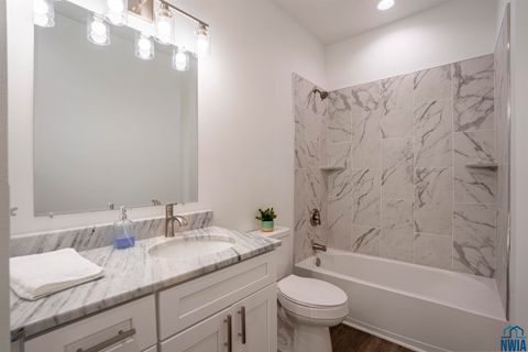 Tiny photo for 708 17th St SE, Orange City, IA 51041 (MLS # 828497)