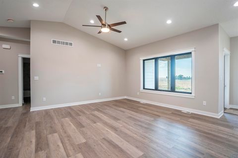 Tiny photo for 708 17th St SE, Orange City, IA 51041 (MLS # 828497)