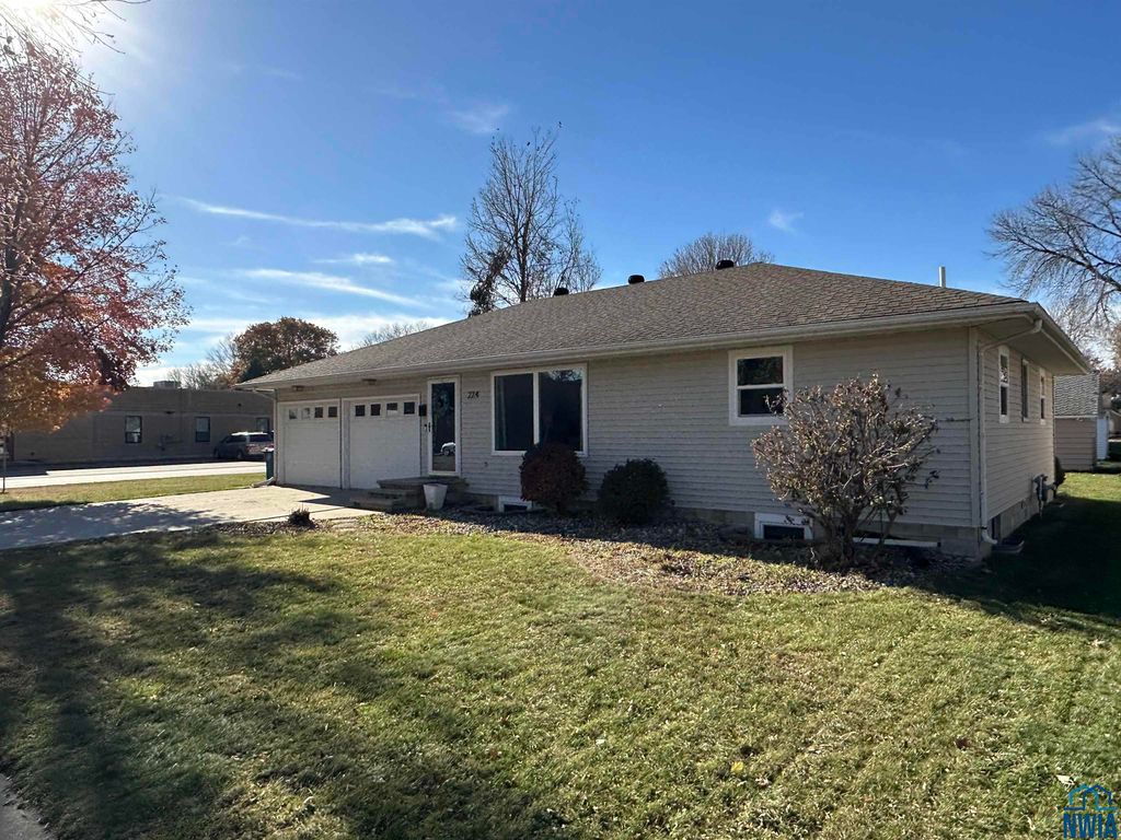 Photo of 224 Georgia Ave SW Ave, Orange City, IA 51041 (MLS # 831136)