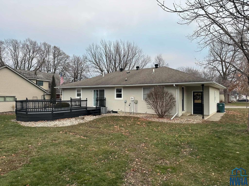 Photo of 224 Georgia Ave SW Ave, Orange City, IA 51041 (MLS # 831136)
