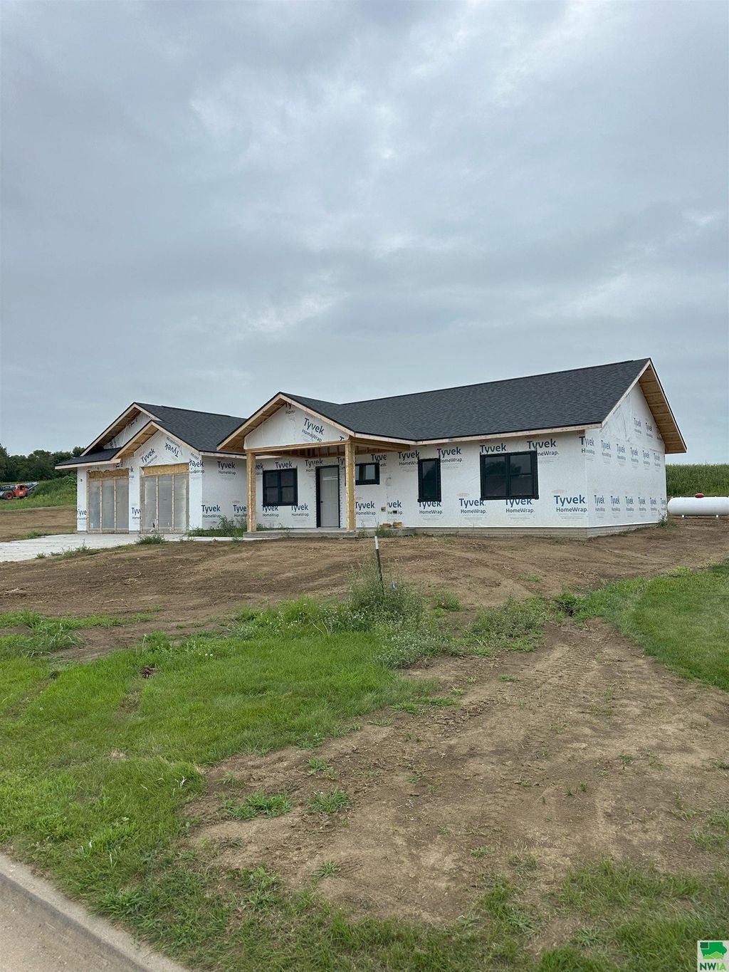 Photo of 1005 Sunset Circle, Ireton, IA 51027 (MLS # 829527)