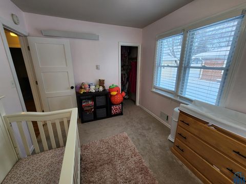 Tiny photo for 725 1st Ave. SW Ave, Sioux Center, IA 51250 (MLS # 831106)