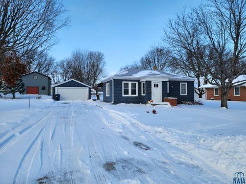 Tiny photo for 725 1st Ave. SW Ave, Sioux Center, IA 51250 (MLS # 831106)