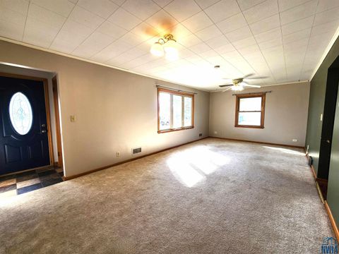 Tiny photo for 1008 4th Avenue, Alton, IA 51003 (MLS # 830524)