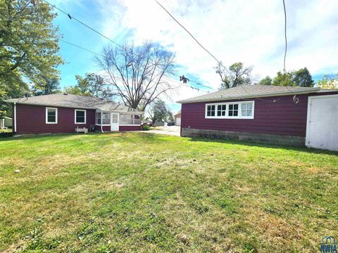 Tiny photo for 1008 4th Avenue, Alton, IA 51003 (MLS # 830524)