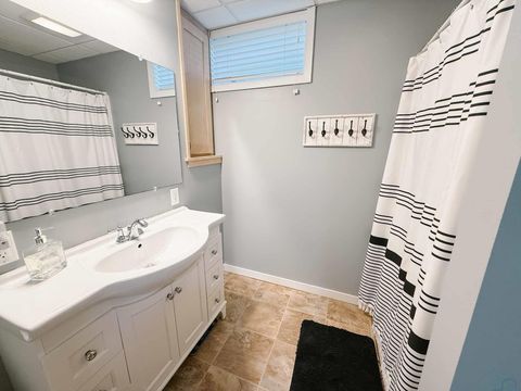 Tiny photo for 110 5th St NE, Orange City, IA 51041 (MLS # 832380)