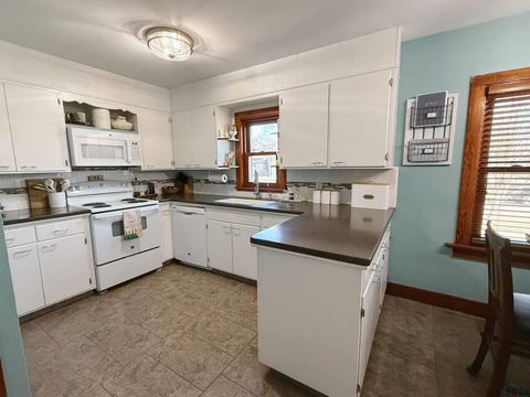 Tiny photo for 110 5th St NE, Orange City, IA 51041 (MLS # 832380)