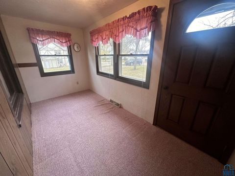 Tiny photo for 1140 14th Street, Sheldon, IA 51201 (MLS # 826979)