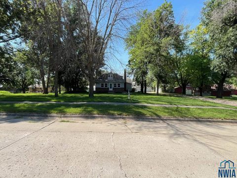 Tiny photo for 1140 14th Street, Sheldon, IA 51201 (MLS # 826979)