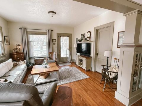 Tiny photo for 413 Central Ave SE Ave, Orange City, IA 51041 (MLS # 831986)