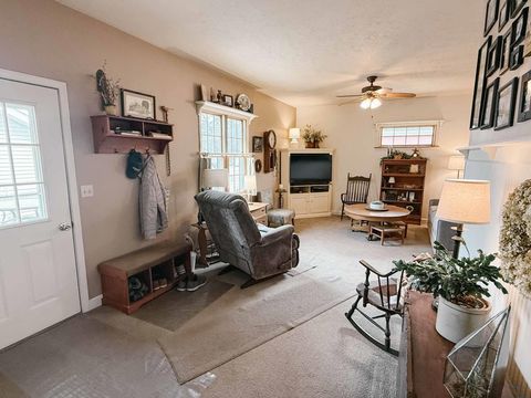 Tiny photo for 413 Central Ave SE Ave, Orange City, IA 51041 (MLS # 831986)