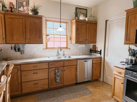 Tiny photo for 413 Central Ave SE Ave, Orange City, IA 51041 (MLS # 831986)