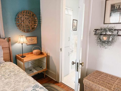 Tiny photo for 413 Central Ave SE Ave, Orange City, IA 51041 (MLS # 831986)