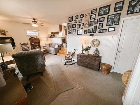 Tiny photo for 413 Central Ave SE Ave, Orange City, IA 51041 (MLS # 831986)