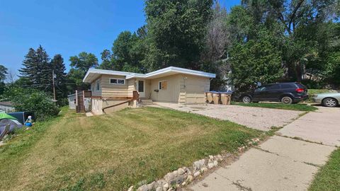 1109 9th St NW, Minot, ND 58703 - #: 241294