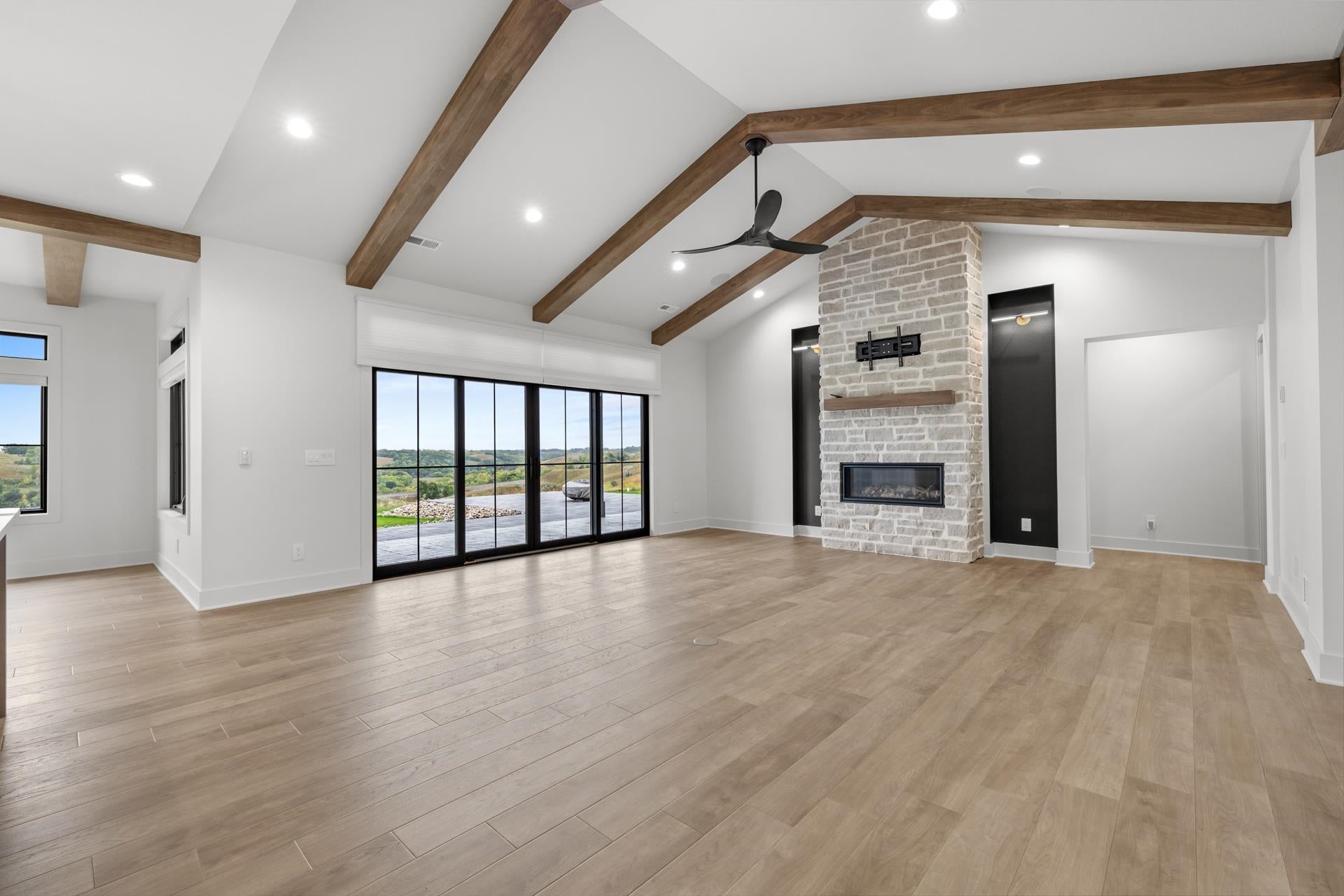 3516 Grayson Dr