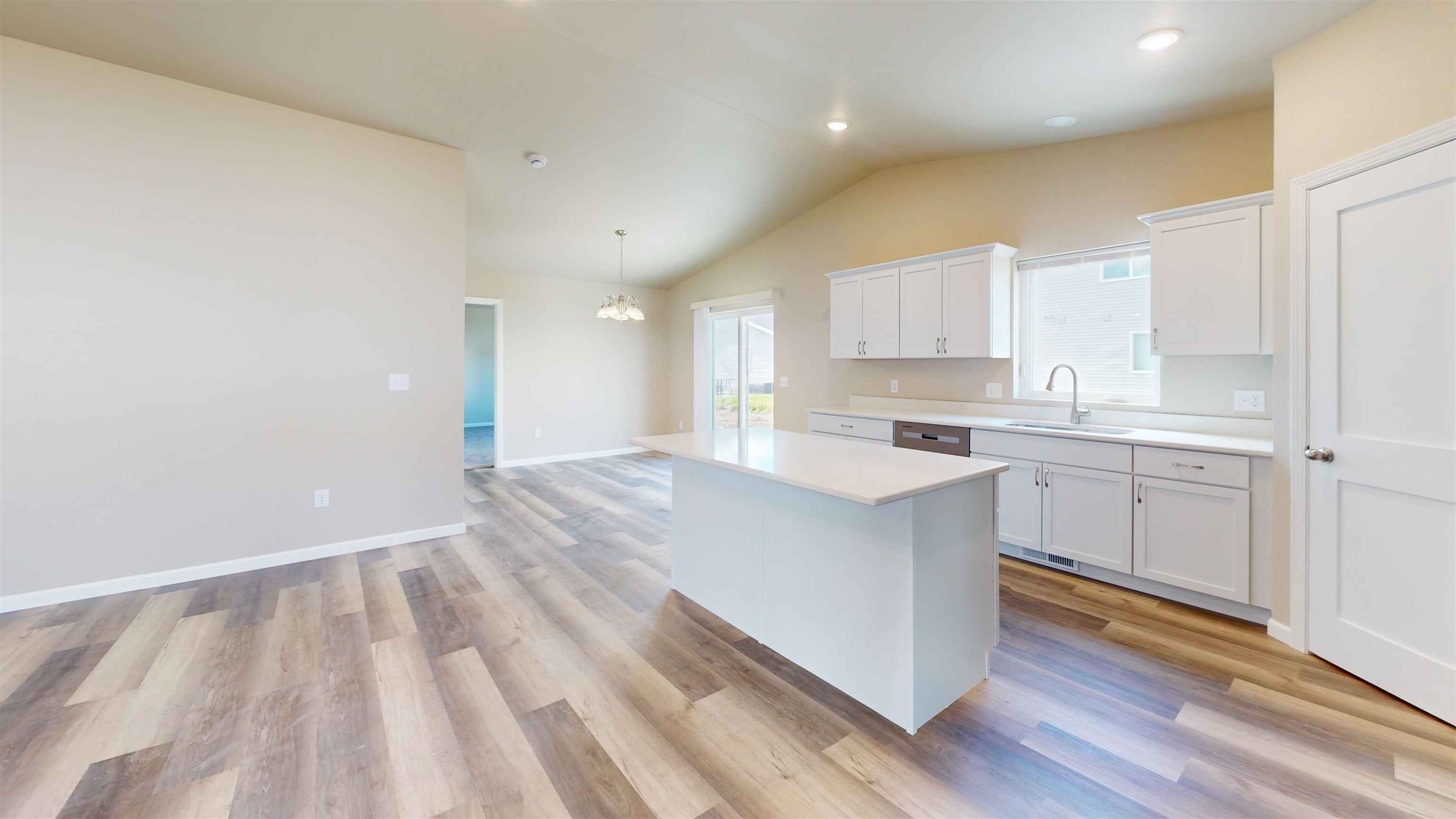 2208 23rd Ave. NW