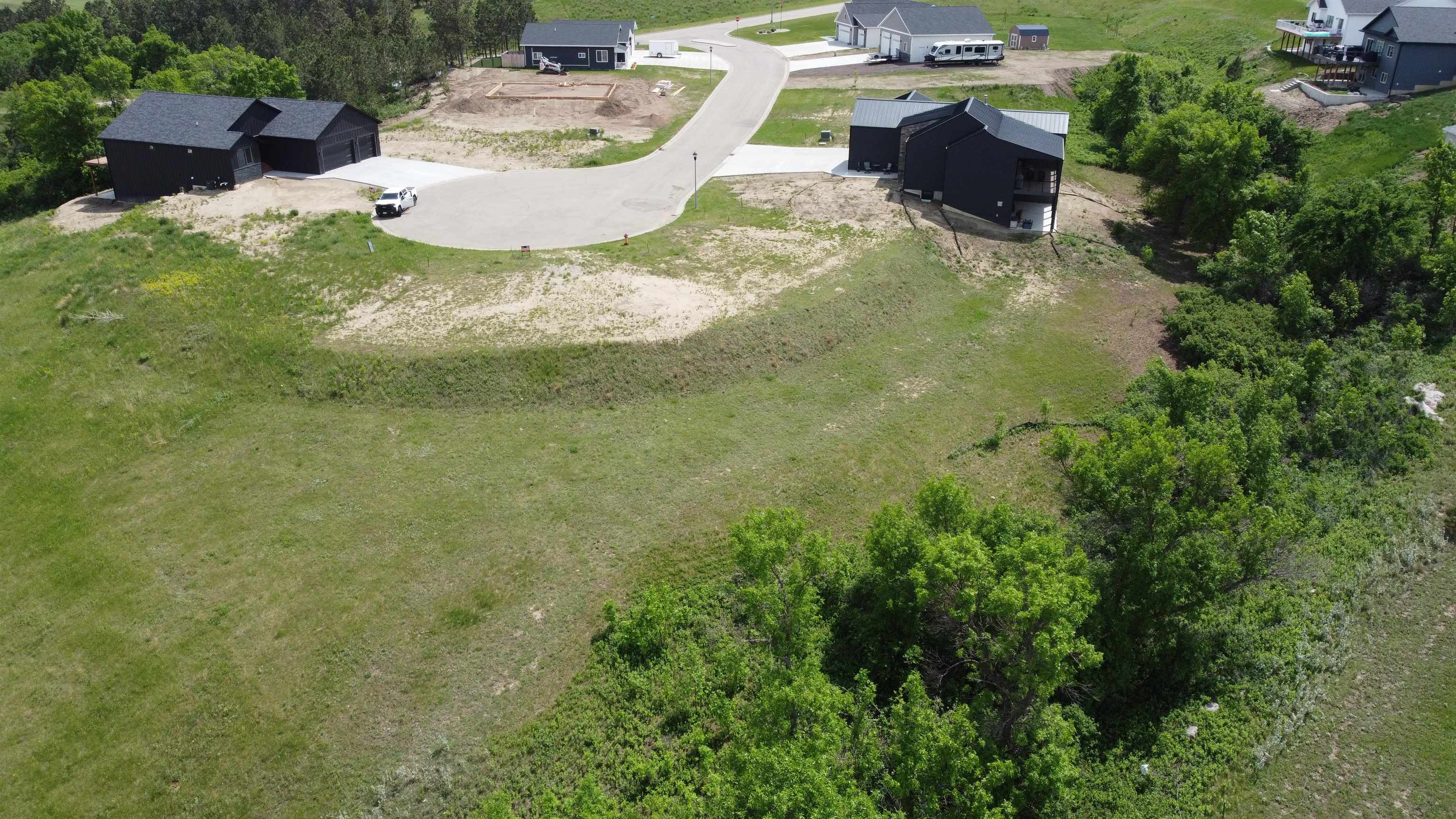 25 RIDGEVIEW CT