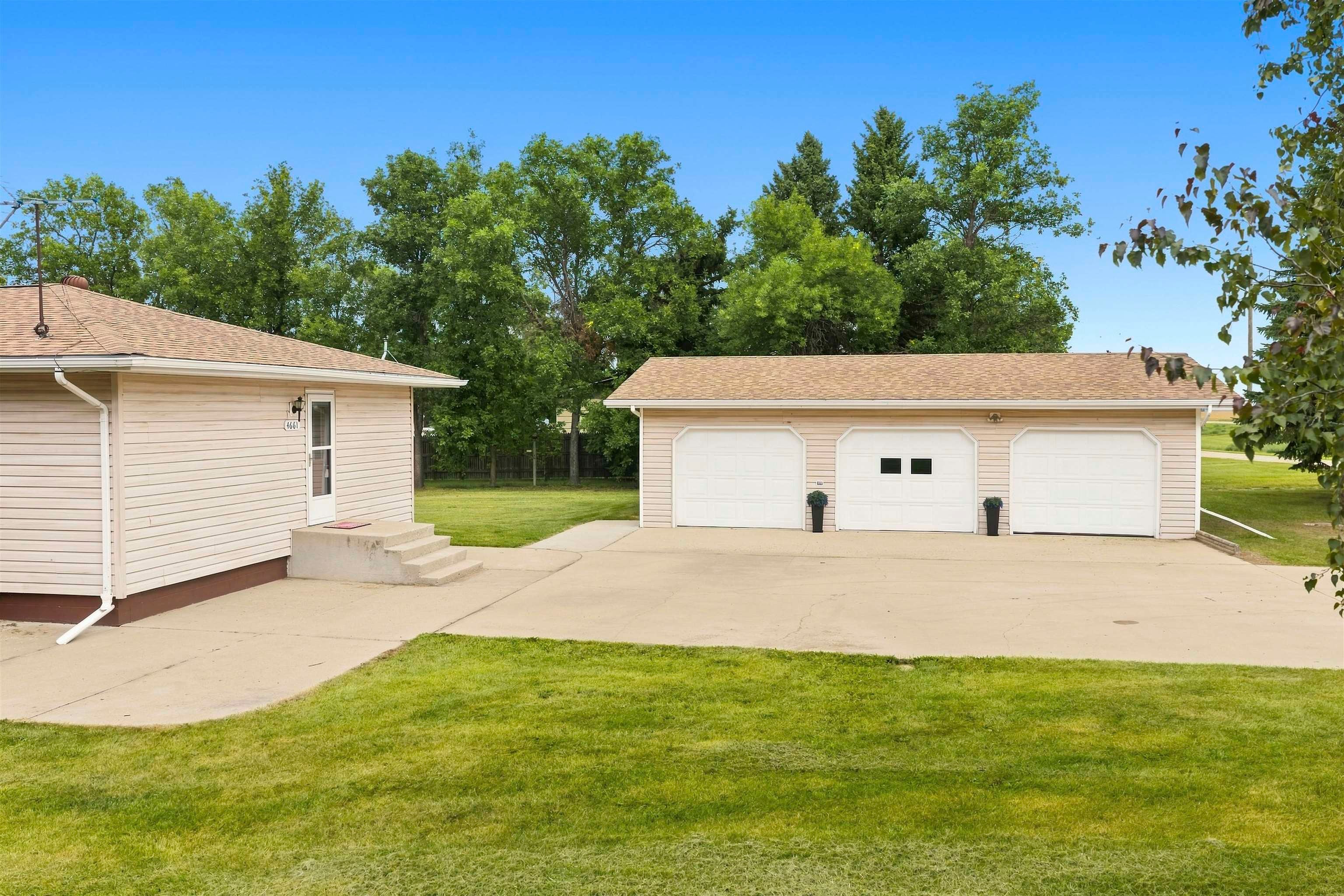 4661 HWY 41