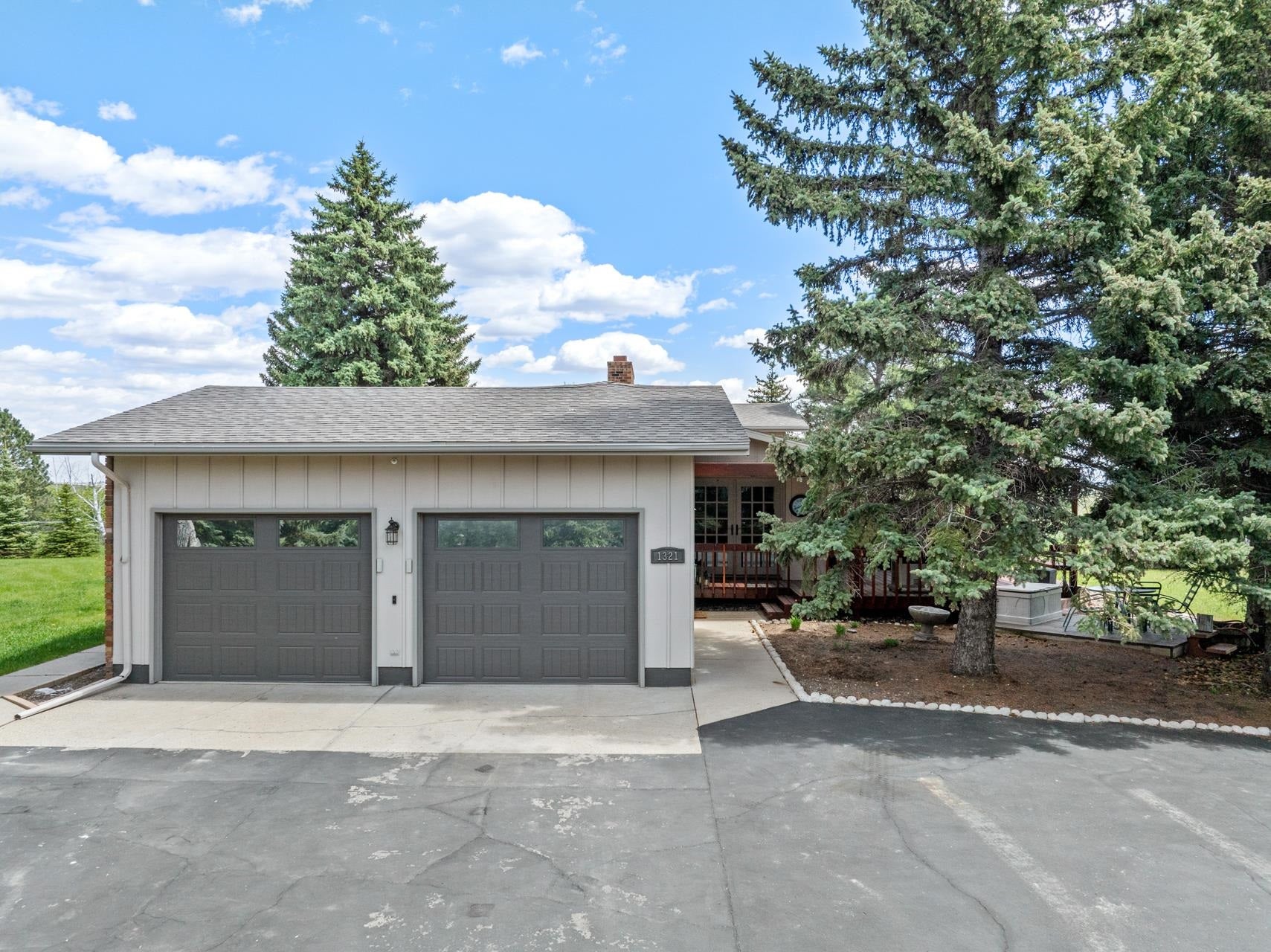 1321 SE 15th St.