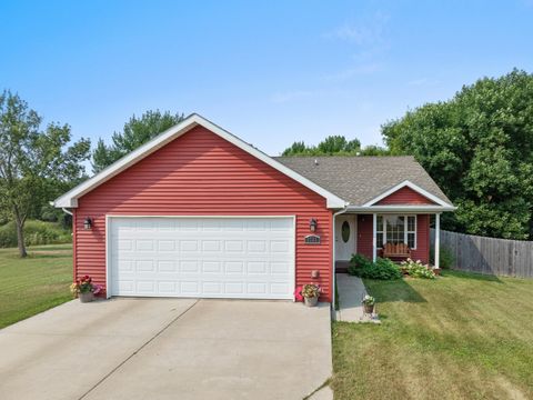 1732 SE Rivers Edge Dr, Minot, ND 58701 - #: 241376