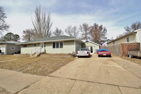 804 W Central Ave, Minot, ND 58701 - #: 240466