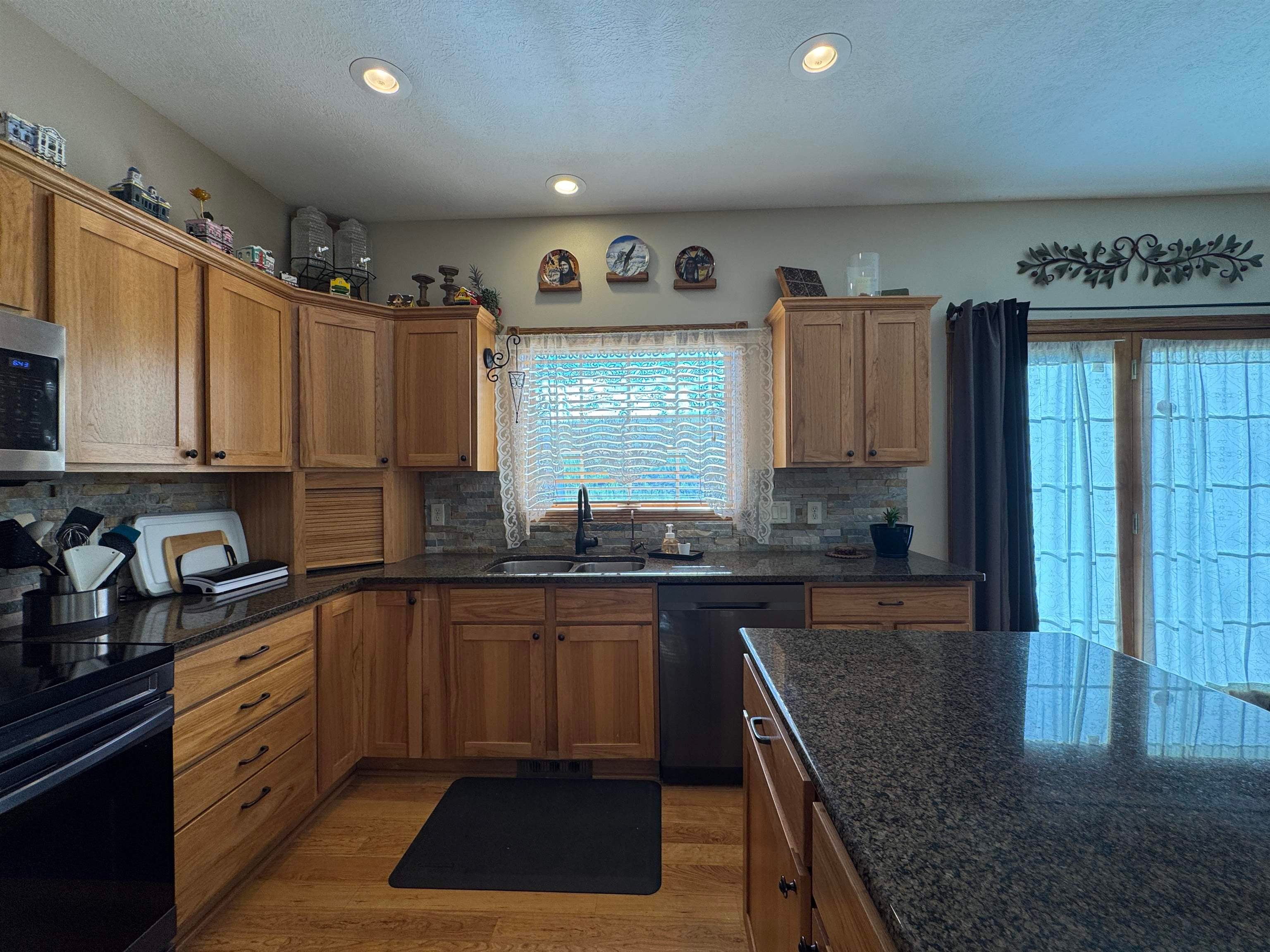 13 NW 30th St